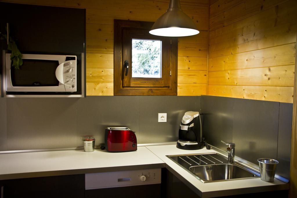 Apartamentos El Bosquet Сан-Кугат-дал-Бальєс Номер фото